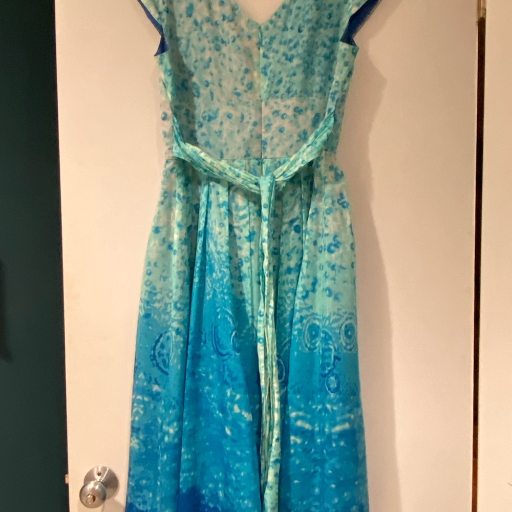 Love this pure silk dress. Simply elegant.